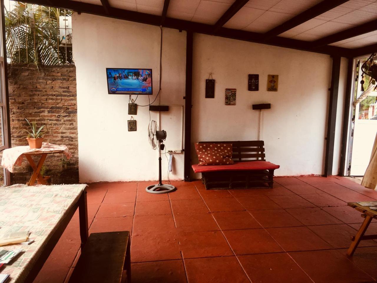 Hostel Costa Mosquito Posadas Luaran gambar